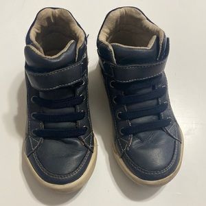 Pediped high top shoes.